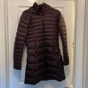Lululemon brave the cold jacket